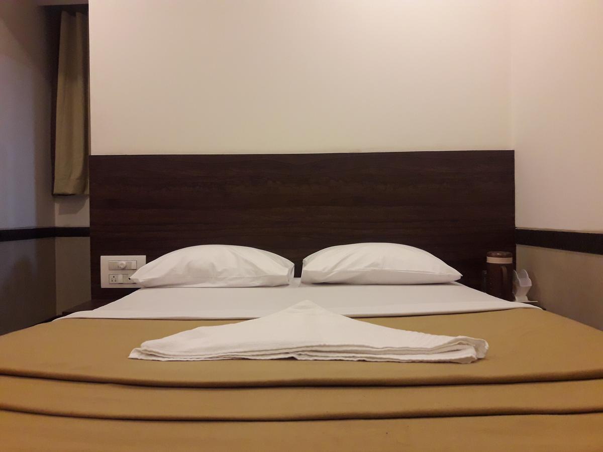 Hotel Shree Shlok Residency - Mumbai — Photos 1